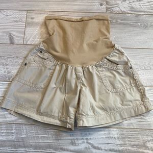 Maternity shorts